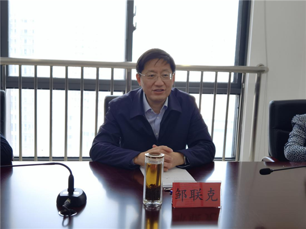 邹联克与中国新闻社贵州分社社长张一凡一行座谈(2)